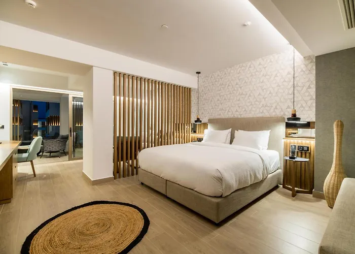 Akasha & 5* Hersonissos (Crete)