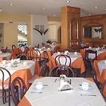 منتجع Akasha & 5*