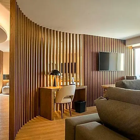 Akasha & 5* Hersonissos (Crete)