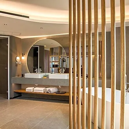 Akasha & Resort 5*