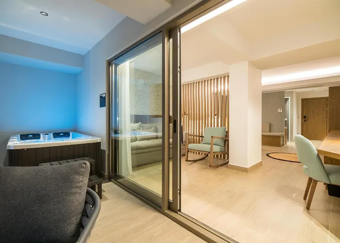 Akasha & Resort Hersonissos (Crete)