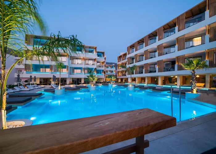 Resort Akasha & Hersonissos (Crete)