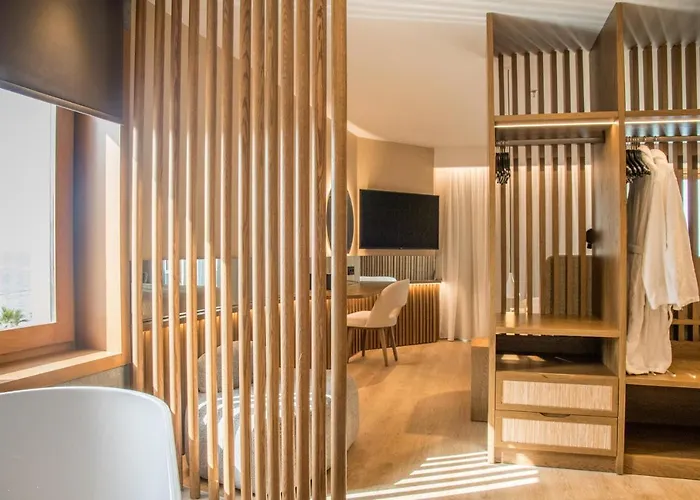 Akasha & Hersónissos