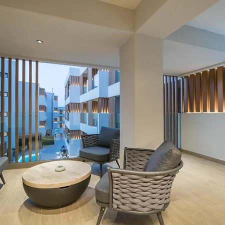 Akasha & Semesteranläggning (resort) 5*