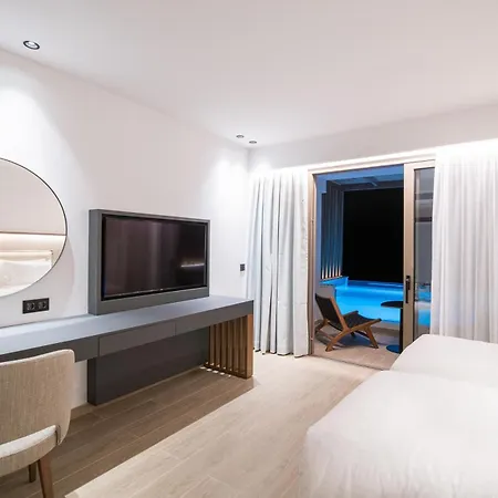 Akasha & Semesteranläggning (resort)